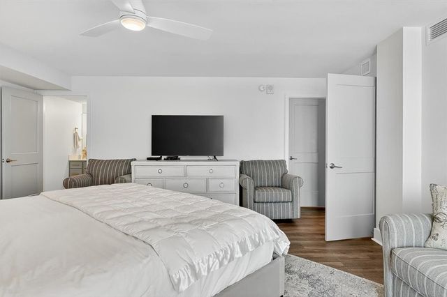 1000 N Station 411, Port Aransas, TX 78373