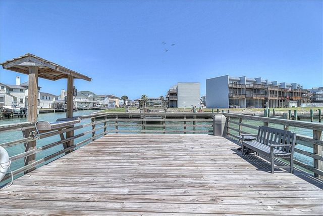 1000 N Station 411, Port Aransas, TX 78373