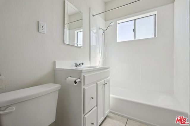 1464 W 35th Place, Los Angeles, CA 90018