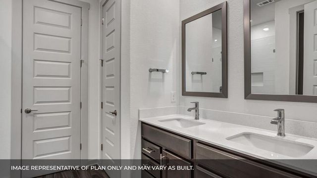 1913 Crooked Creek ST, Leander, TX 78641
