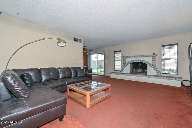 7210 W WINDSOR Boulevard, Glendale, AZ 85303