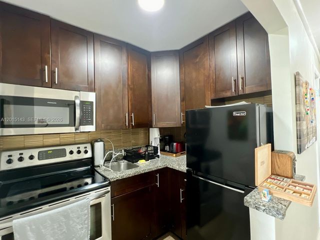 7904 West Dr 705, North Bay Village, FL 33141