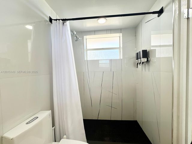 7904 West Dr 705, North Bay Village, FL 33141