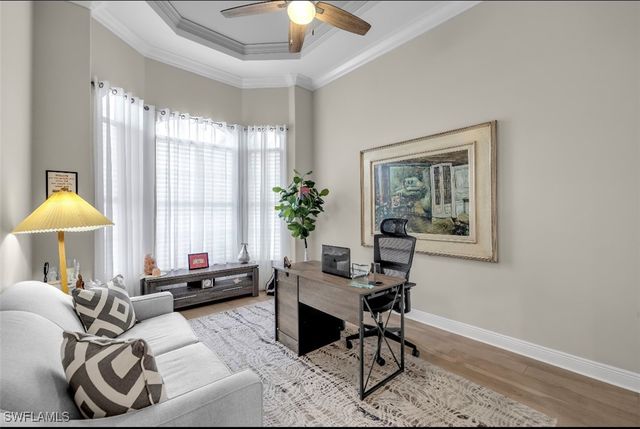 2721 Olde Cypress DR, Naples, FL 34119