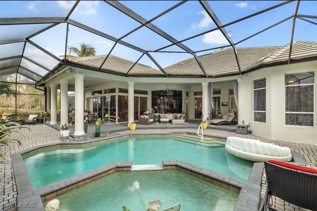2721 Olde Cypress DR, Naples, FL 34119