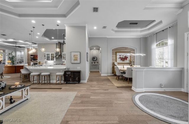 2721 Olde Cypress DR, Naples, FL 34119