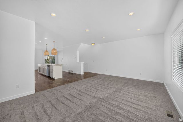 662 W KOINS WAY, Bluffdale, UT 84065
