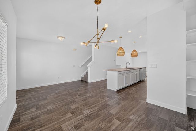 662 W KOINS WAY, Bluffdale, UT 84065