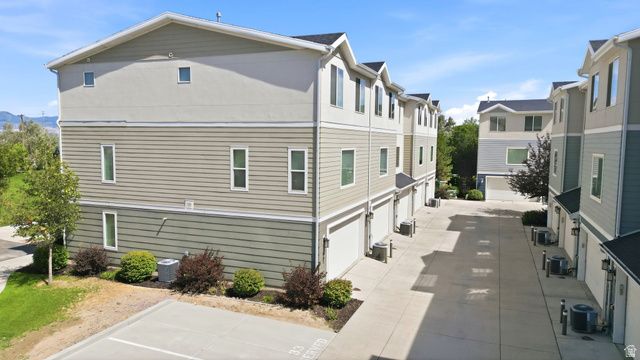 662 W KOINS WAY, Bluffdale, UT 84065