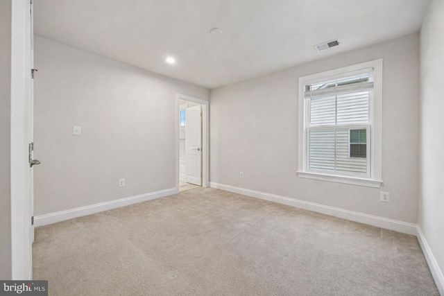 636 QUARRY POINT RD, Malvern, PA 19355