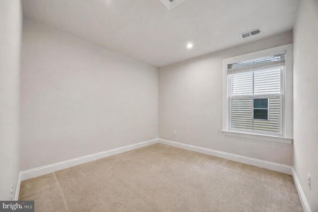 636 QUARRY POINT RD, Malvern, PA 19355