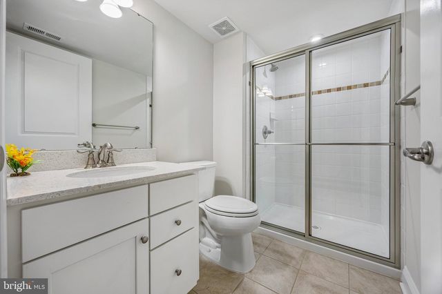 636 QUARRY POINT RD, Malvern, PA 19355
