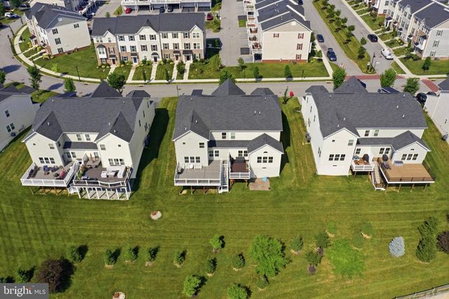636 QUARRY POINT RD, Malvern, PA 19355