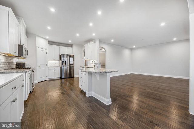 636 QUARRY POINT RD, Malvern, PA 19355