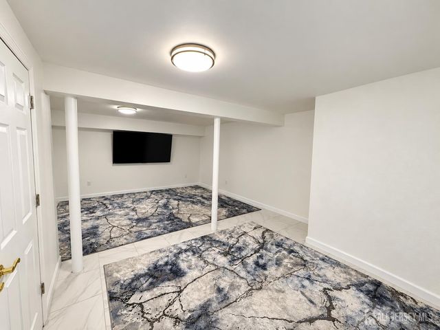 324 Gill Lane 1J, Iselin, NJ 08830