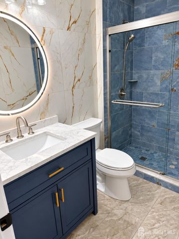 324 Gill Lane 1J, Iselin, NJ 08830