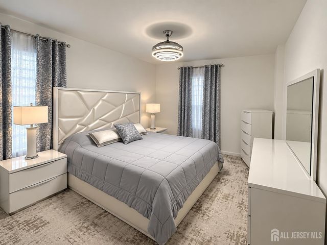 324 Gill Lane 1J, Iselin, NJ 08830