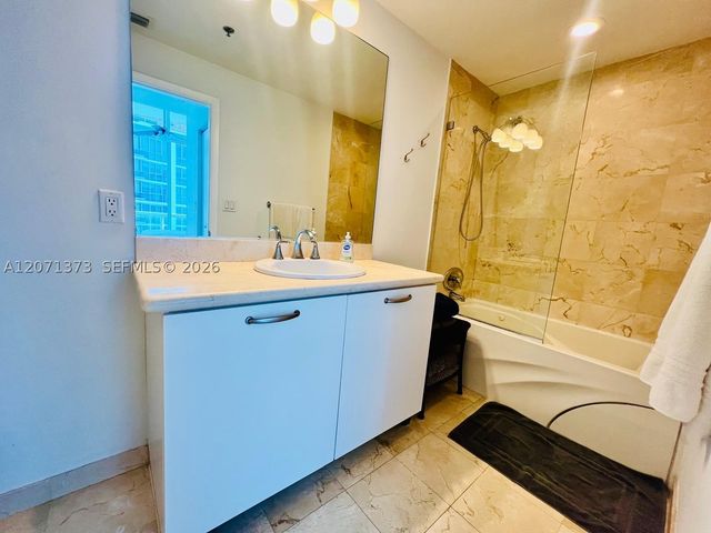 6515 Collins Ave 1801, Miami Beach, FL 33141