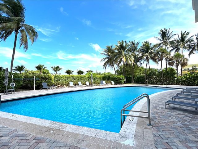 6515 Collins Ave 1801, Miami Beach, FL 33141