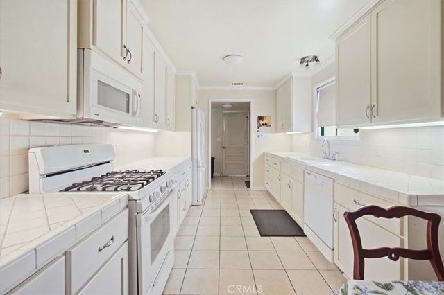 604 E Barbara, West Covina, CA 91790