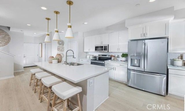 33221 Opal Glass Drive, Los Angeles, CA 92596