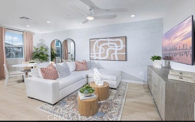 33221 Opal Glass Drive, Los Angeles, CA 92596