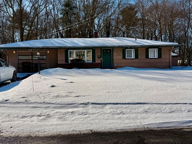 133 Ardsley Circle, Brockton, MA 02302
