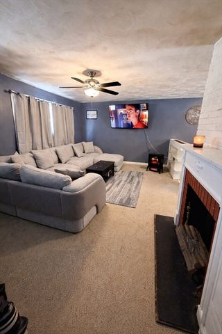 133 Ardsley Circle, Brockton, MA 02302