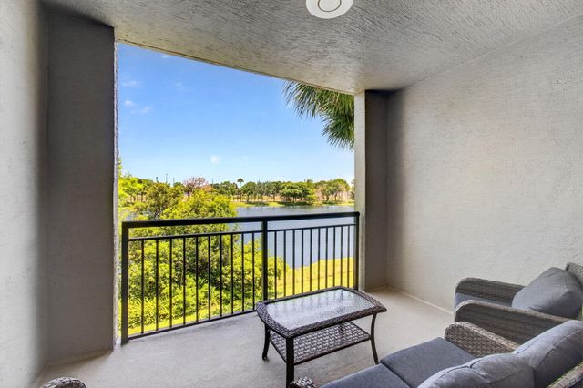 1660 Renaissance Commons Boulevard 2207, Boynton Beach, FL 33426