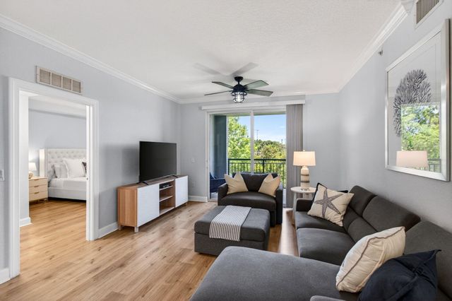 1660 Renaissance Commons Boulevard 2207, Boynton Beach, FL 33426