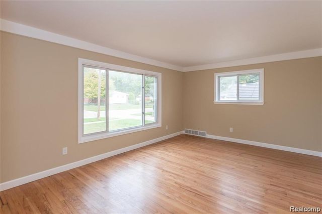 32473 KATHRYN Street, Garden City, MI 48135