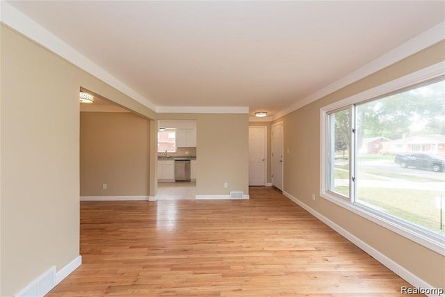 32473 KATHRYN Street, Garden City, MI 48135