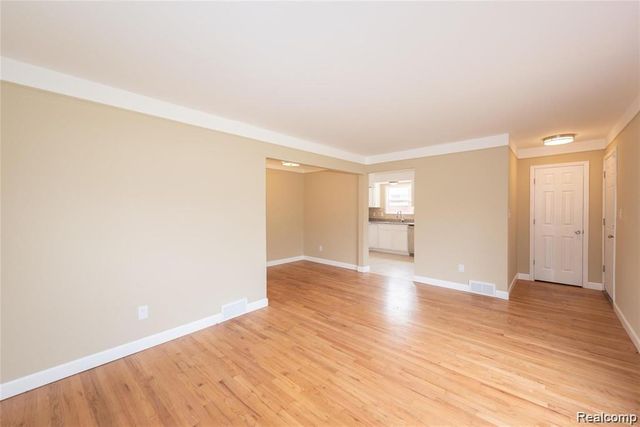 32473 KATHRYN Street, Garden City, MI 48135