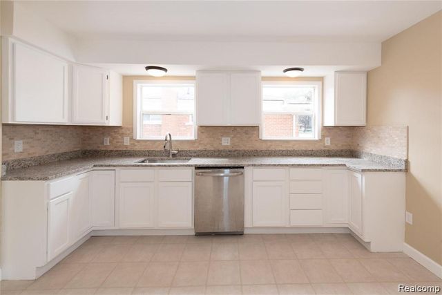 32473 KATHRYN Street, Garden City, MI 48135