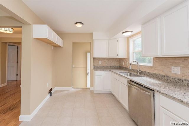 32473 KATHRYN Street, Garden City, MI 48135