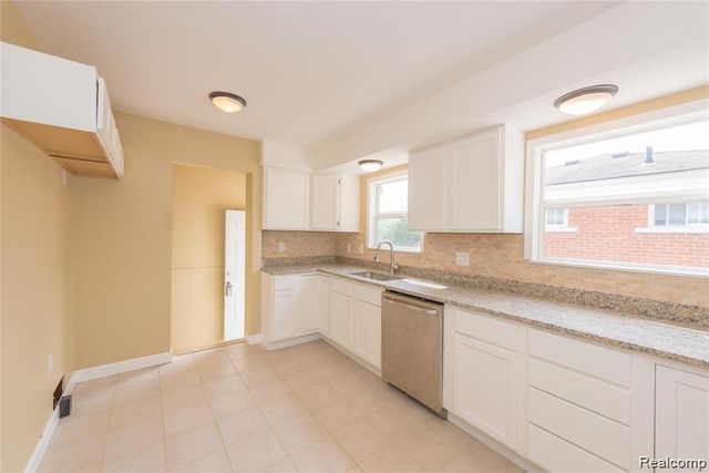 32473 KATHRYN Street, Garden City, MI 48135