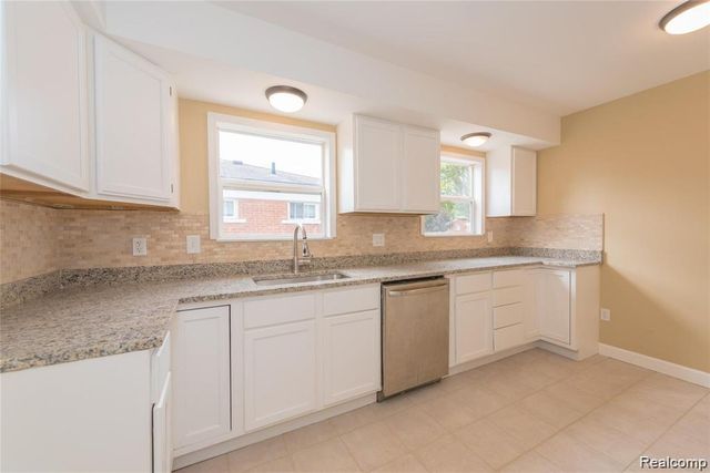 32473 KATHRYN Street, Garden City, MI 48135