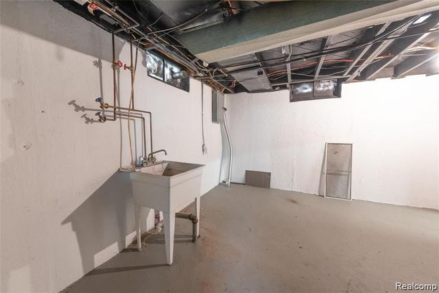 32473 KATHRYN Street, Garden City, MI 48135