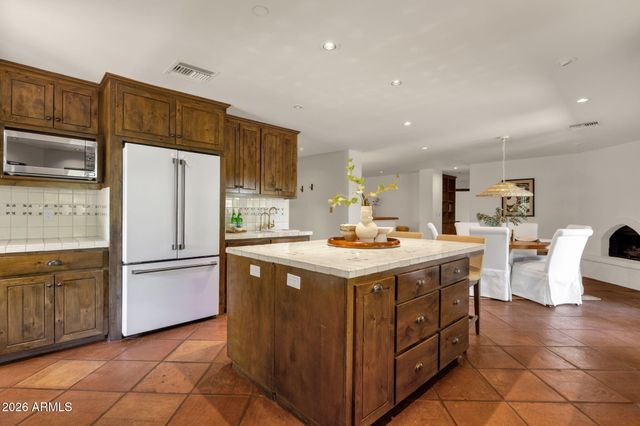 29836 N 71ST Street, Scottsdale, AZ 85266