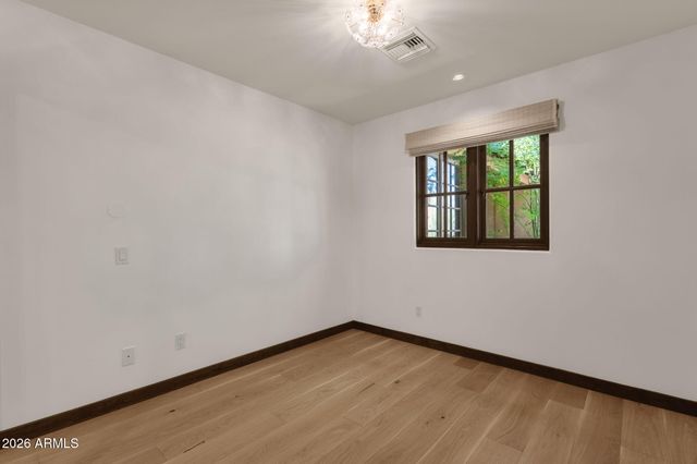 29836 N 71ST Street, Scottsdale, AZ 85266