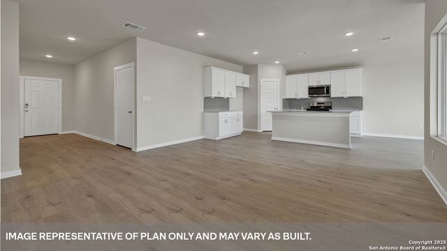 481 KOLBO CROSSING COVE, Lockhart, TX 78644