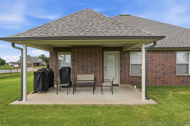 5963 E 137th Street North, Collinsville, OK 74021