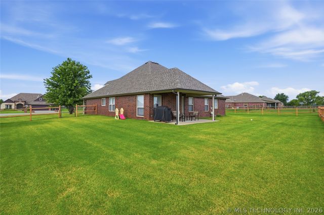 5963 E 137th Street North, Collinsville, OK 74021