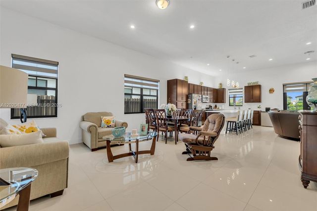 2921 SW 152nd Ave, Miami, FL 33185