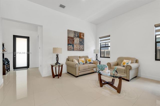 2921 SW 152nd Ave, Miami, FL 33185