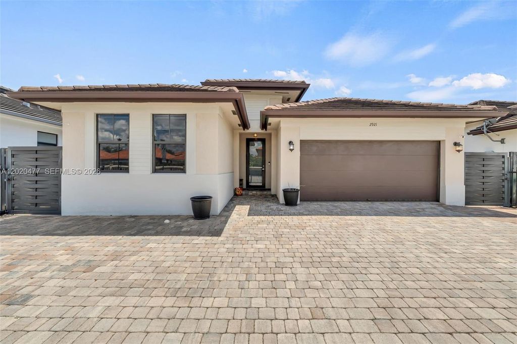2921 SW 152nd Ave, Miami, FL 33185