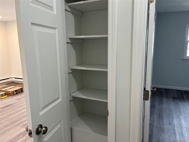 51 Whalers Cove, Babylon, NY 11702