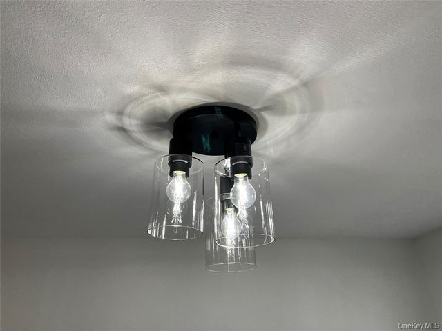 51 Whalers Cove, Babylon, NY 11702