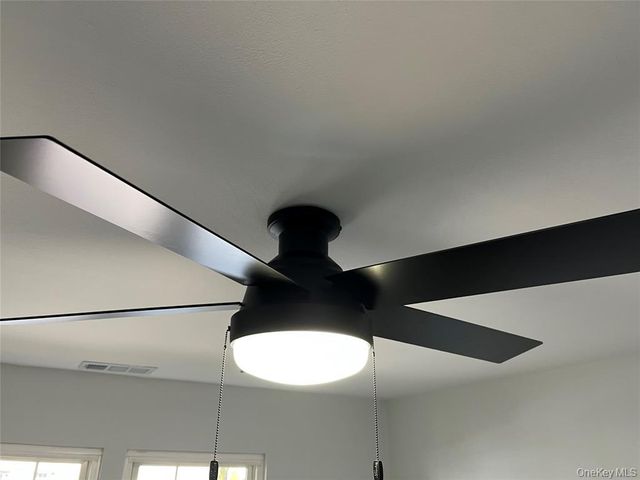 51 Whalers Cove, Babylon, NY 11702