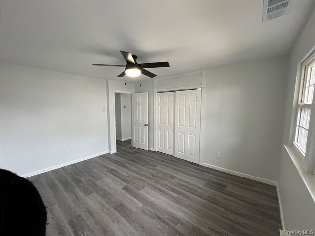 51 Whalers Cove, Babylon, NY 11702